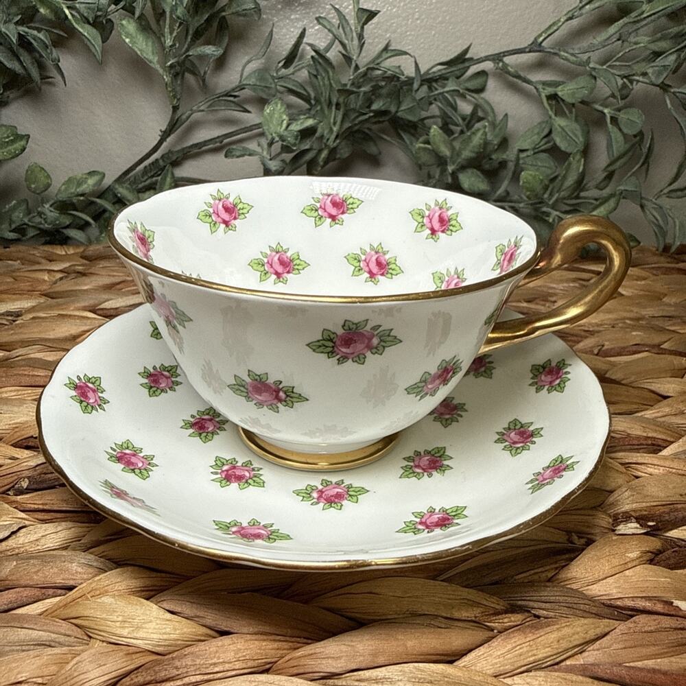 Royal Chelsea Fine Bone China Pink Floral Tea Cup & Saucer England Gold Trim Vtg